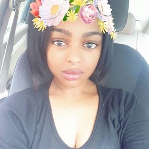 Meet your Posher, Shea